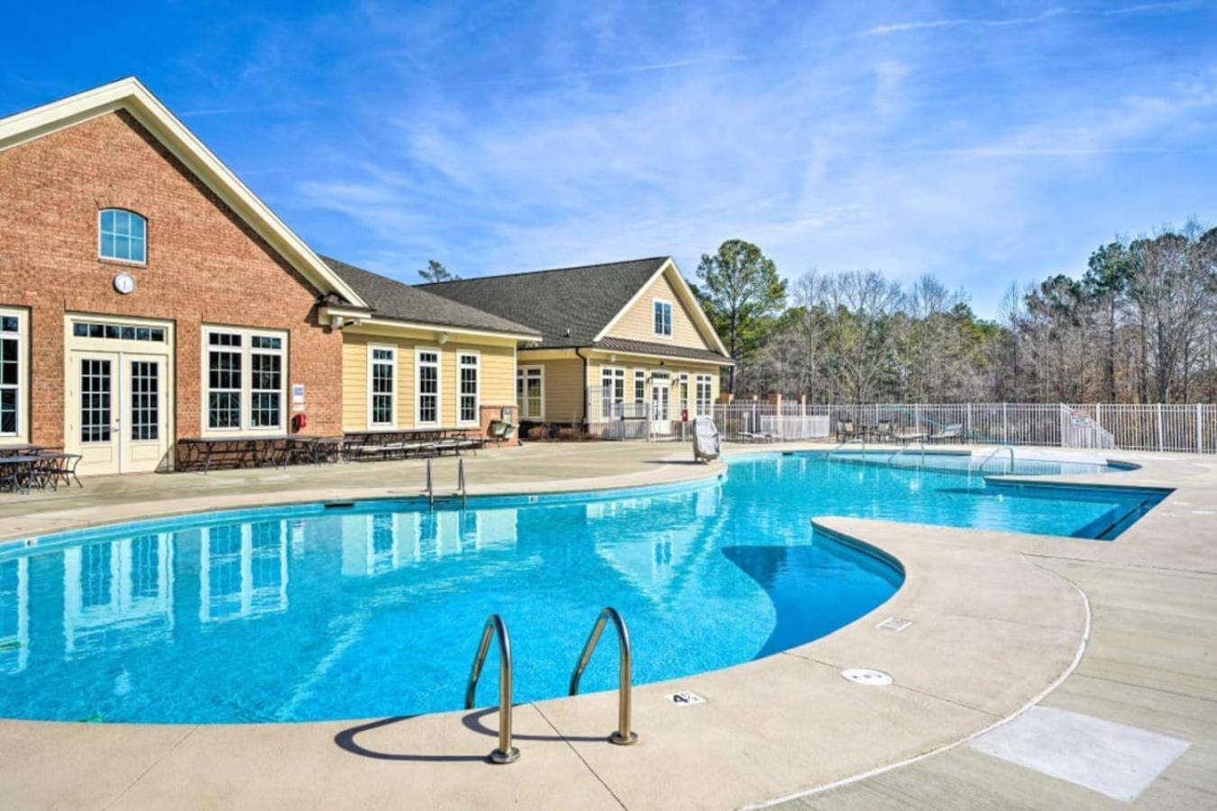 The Villas Buckingham 10 Mins To Rdu Airport Duke Downtown Durham Exteriör bild