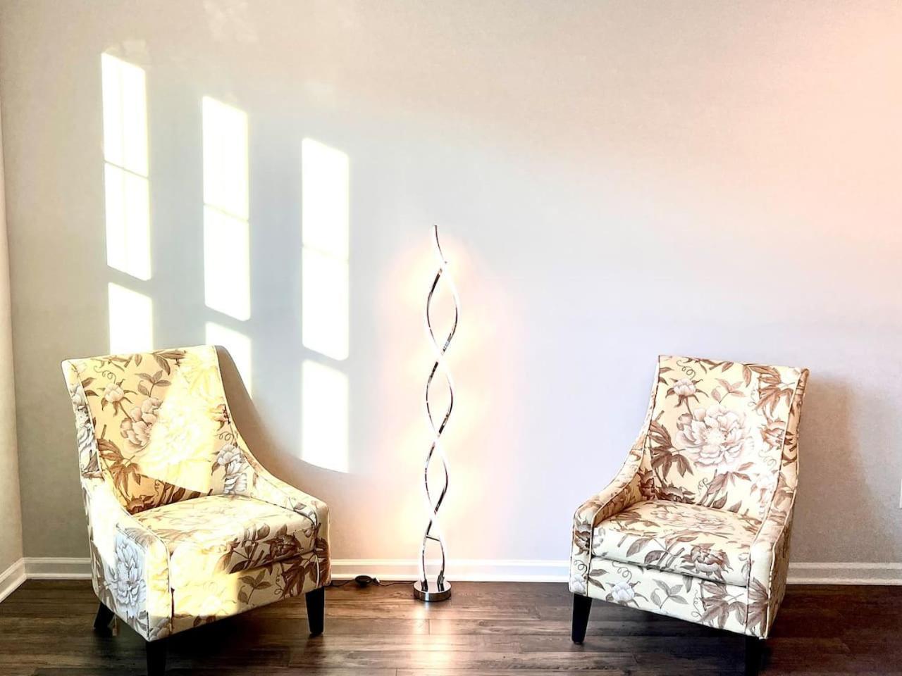 The Villas Buckingham 10 Mins To Rdu Airport Duke Downtown Durham Exteriör bild