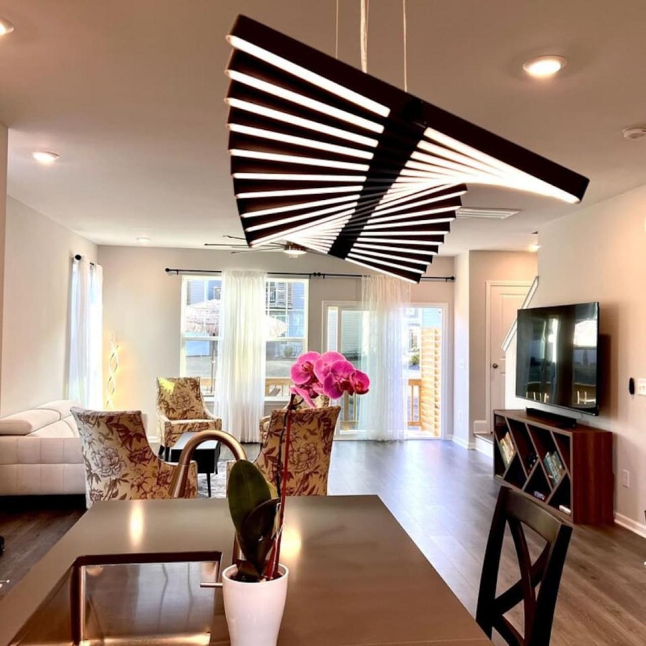 The Villas Buckingham 10 Mins To Rdu Airport Duke Downtown Durham Exteriör bild