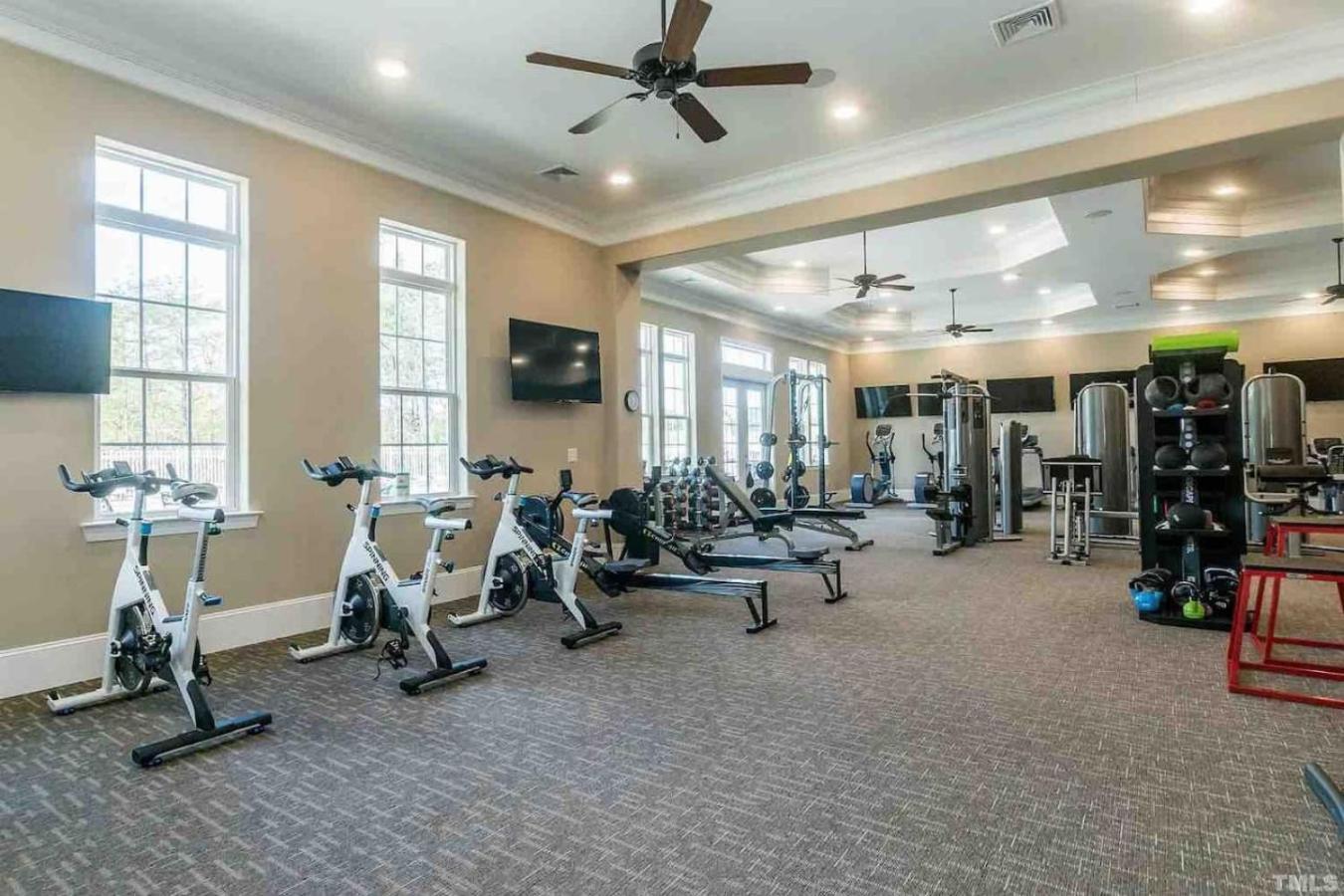 The Villas Buckingham 10 Mins To Rdu Airport Duke Downtown Durham Exteriör bild
